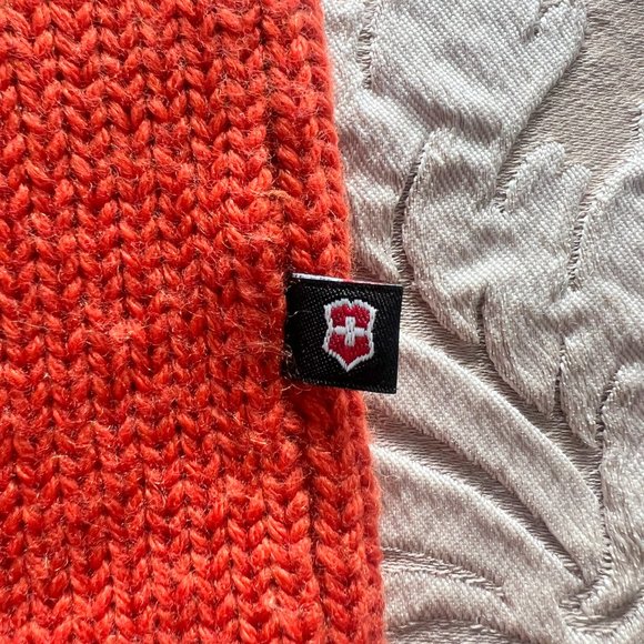 Victorinox Swiss Army Brand 100% Wool Sweater w/Neckline Zip-Up! - Picture 8 of 10